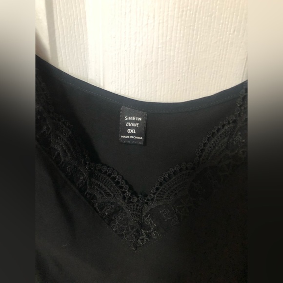 Set of 2 SHEIN camisoles - Picture 14 of 16